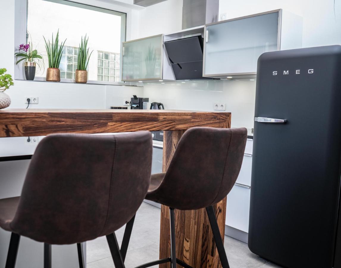 City Wohnung K2 Klimatisiert Friedrichshafen Luaran gambar